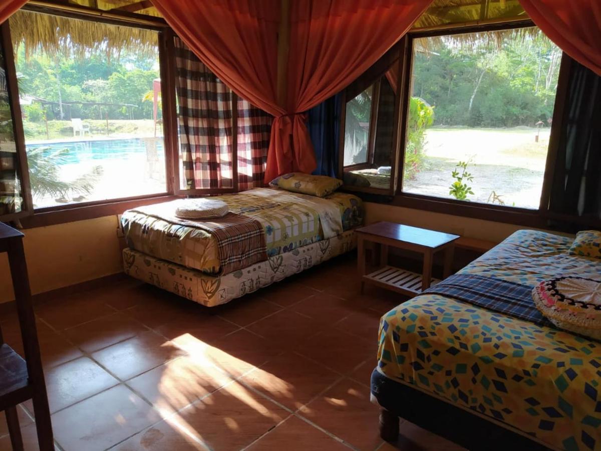 Grand Selva Lodge & Tours Тена Екстериор снимка