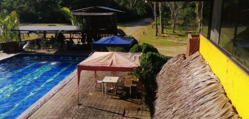 Grand Selva Lodge & Tours Тена Екстериор снимка