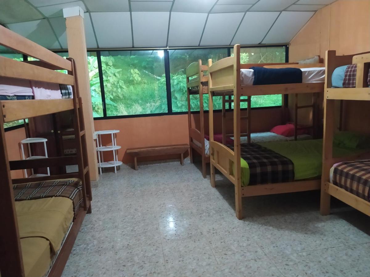 Grand Selva Lodge & Tours Тена Екстериор снимка