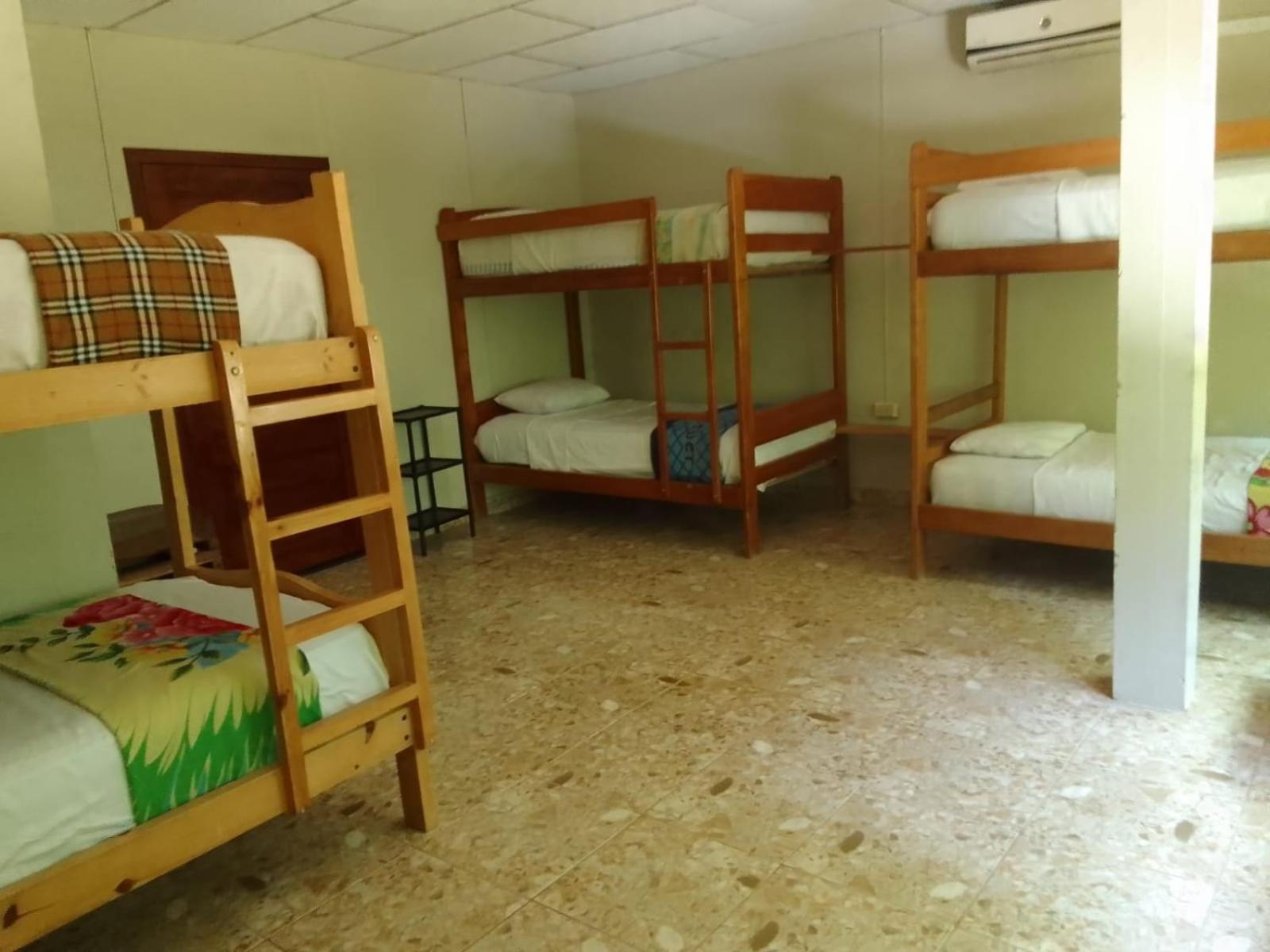 Grand Selva Lodge & Tours Тена Екстериор снимка